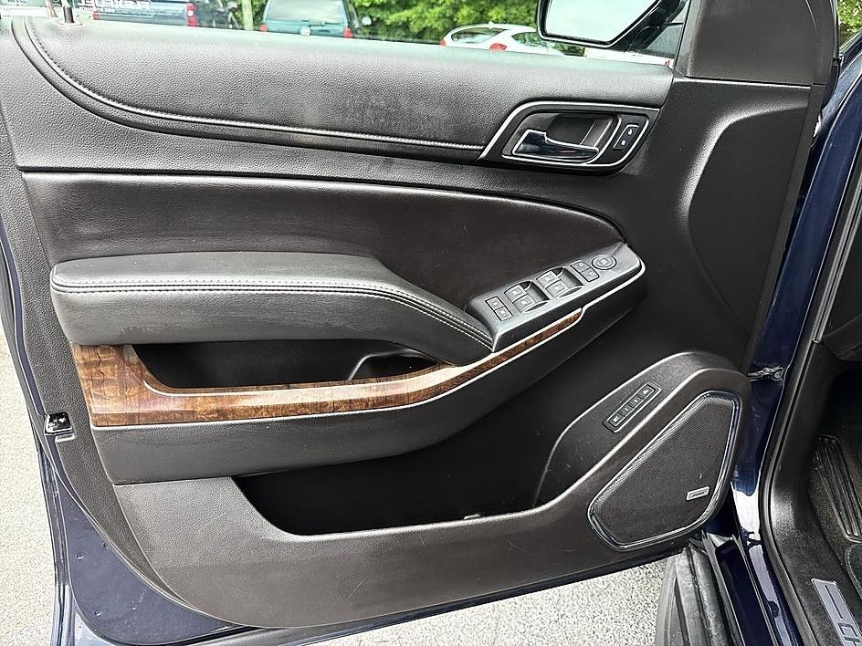 Chevrolet Suburban 2WD 4dr 1500 LT 2018