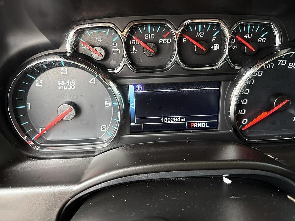 Chevrolet Suburban 2WD 4dr 1500 LT 2018