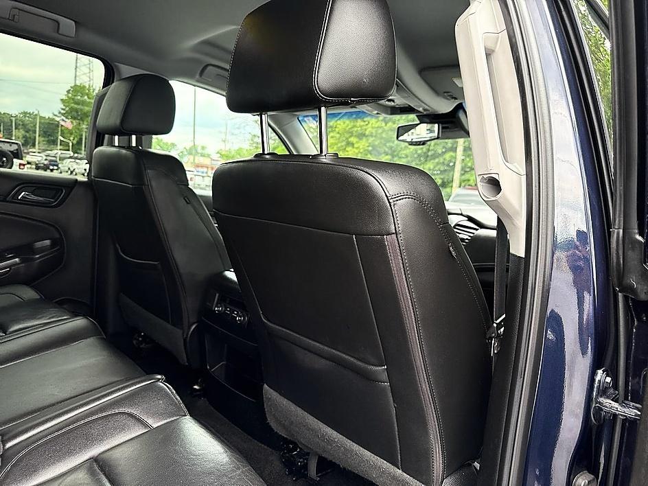 Chevrolet Suburban 2WD 4dr 1500 LT 2018