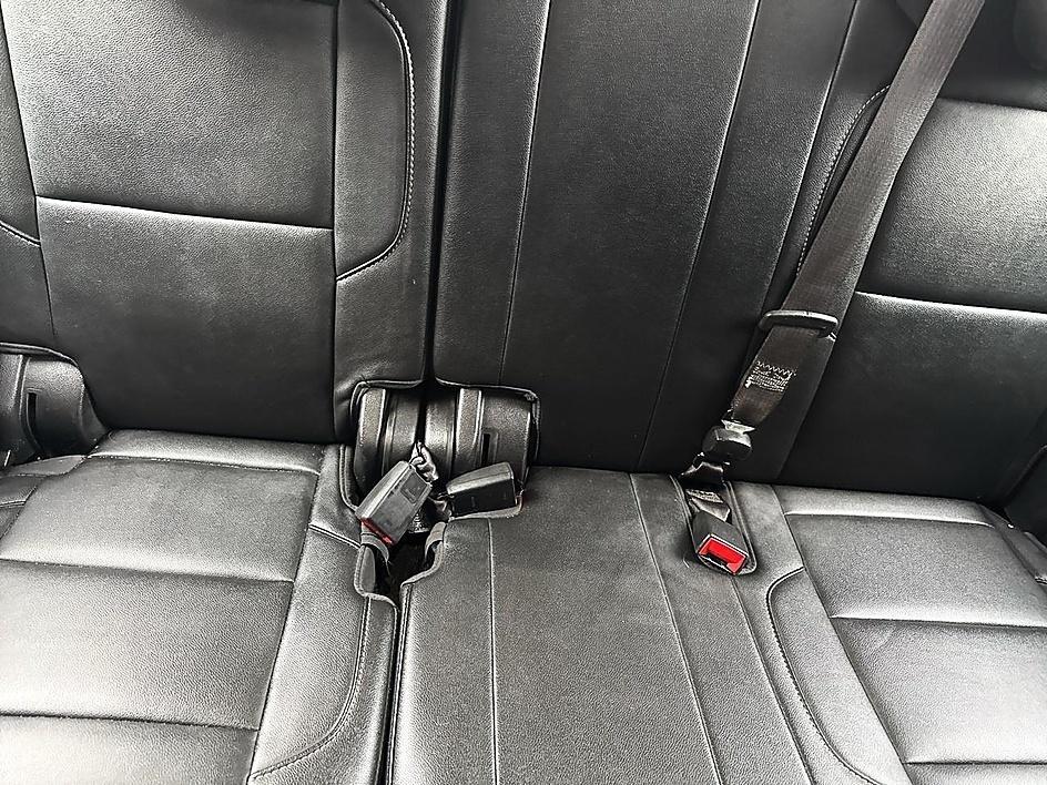 Chevrolet Suburban 2WD 4dr 1500 LT 2018