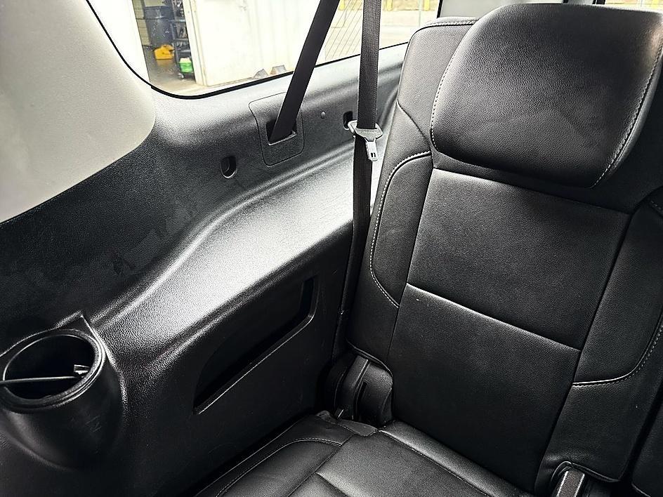 Chevrolet Suburban 2WD 4dr 1500 LT 2018