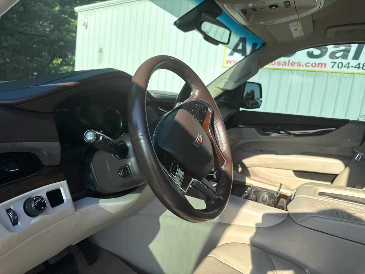 Cadillac Escalade 2WD 4dr 2017