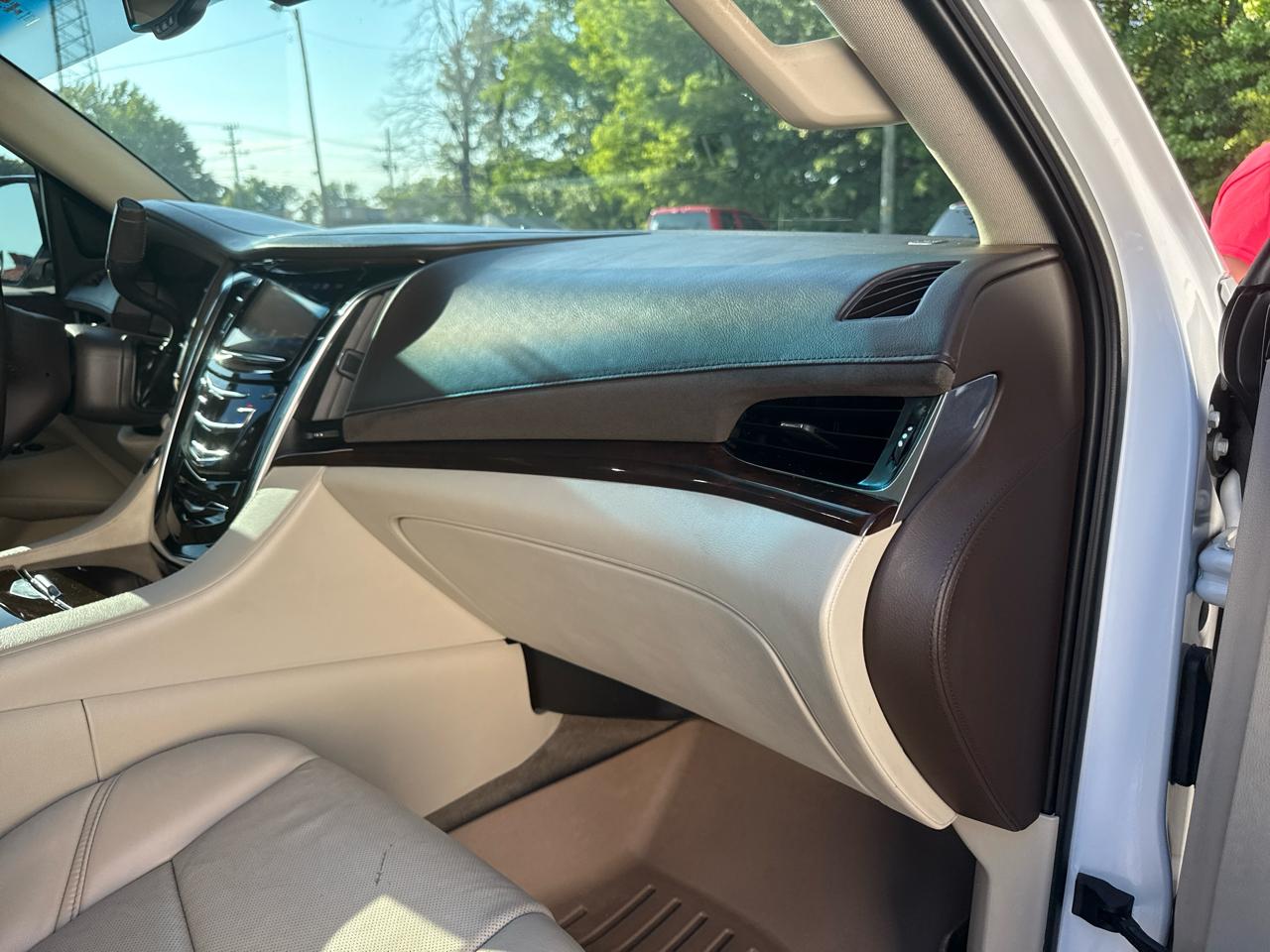 Cadillac Escalade 2WD 4dr 2017
