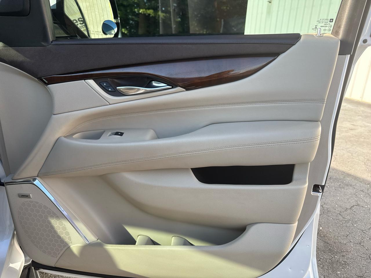 Cadillac Escalade 2WD 4dr 2017