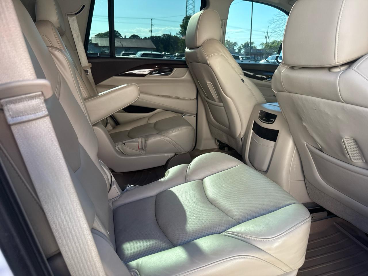 Cadillac Escalade 2WD 4dr 2017