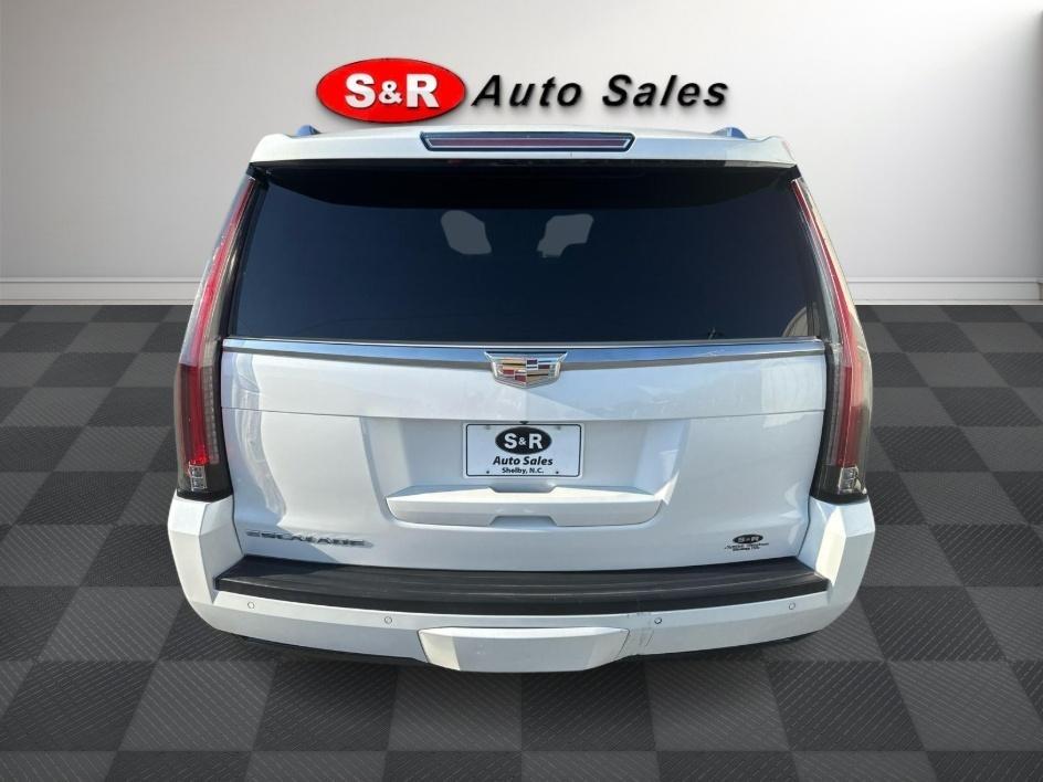 Cadillac Escalade 2WD 4dr 2017