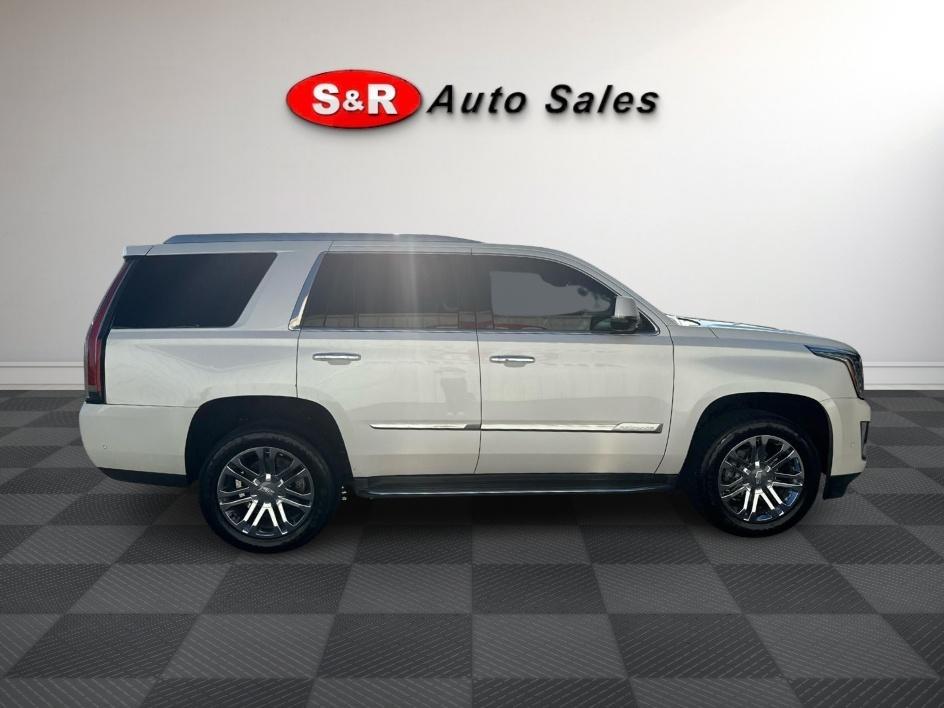 Cadillac Escalade 2WD 4dr 2017