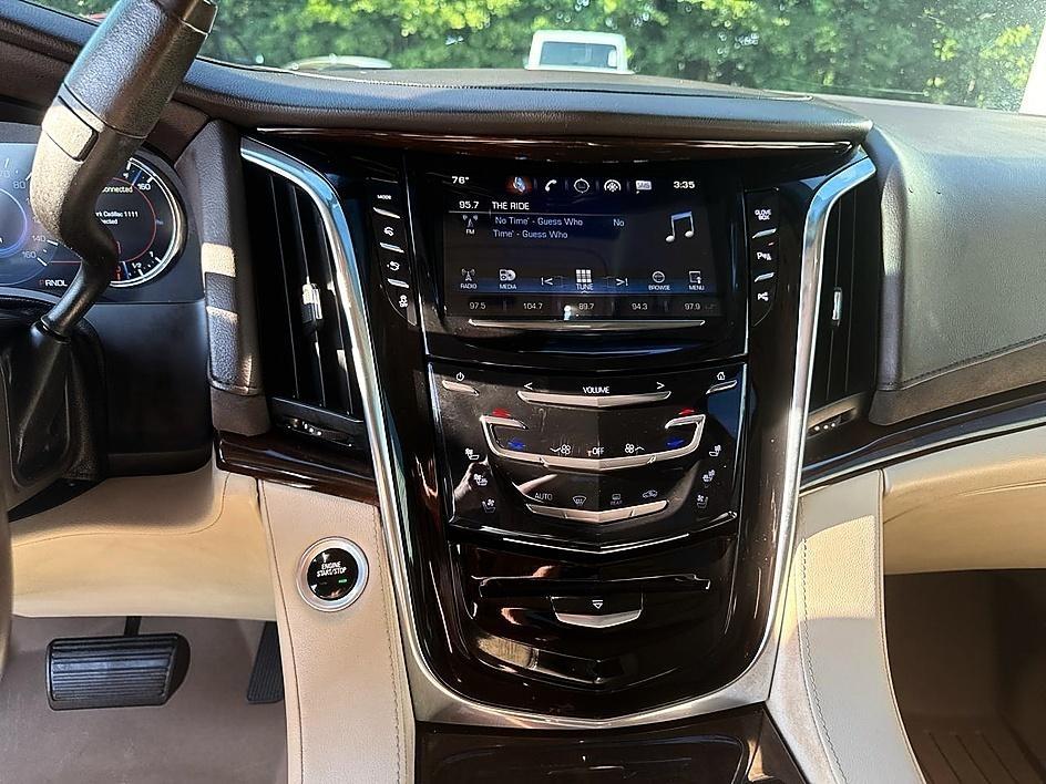 Cadillac Escalade 2WD 4dr 2017