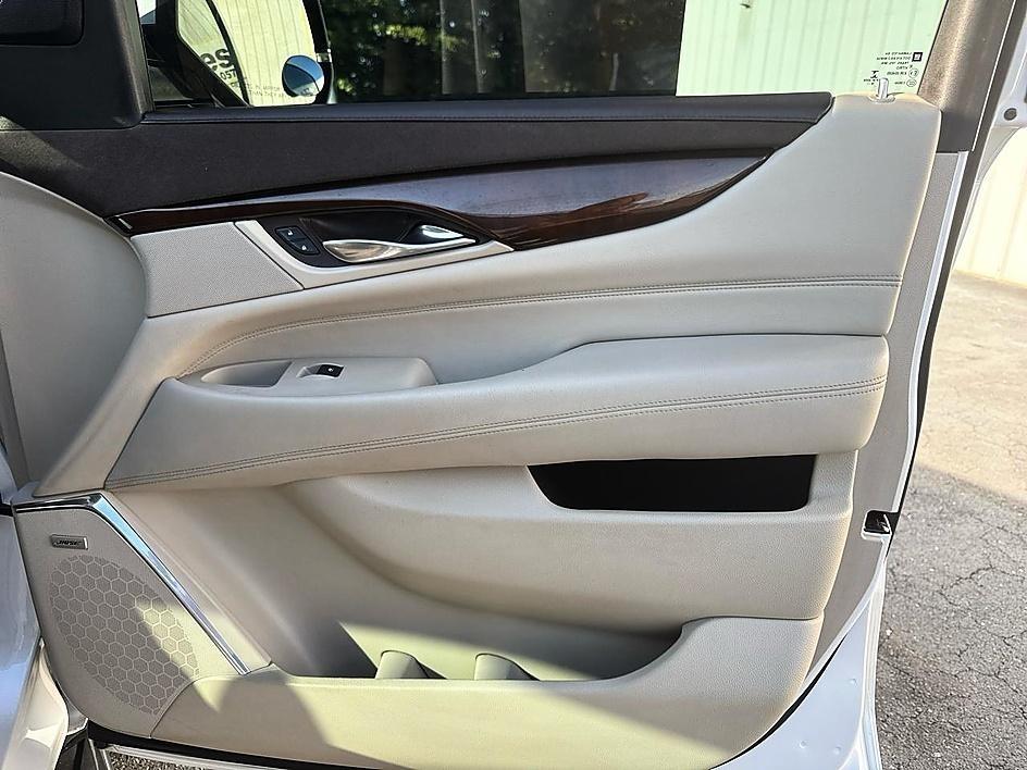 Cadillac Escalade 2WD 4dr 2017