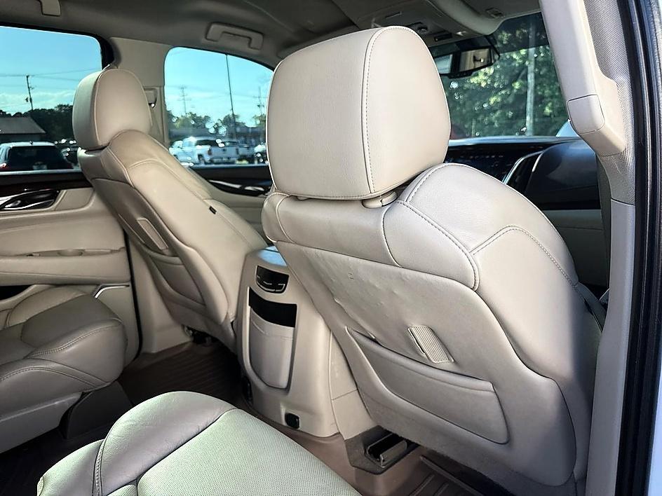 Cadillac Escalade 2WD 4dr 2017
