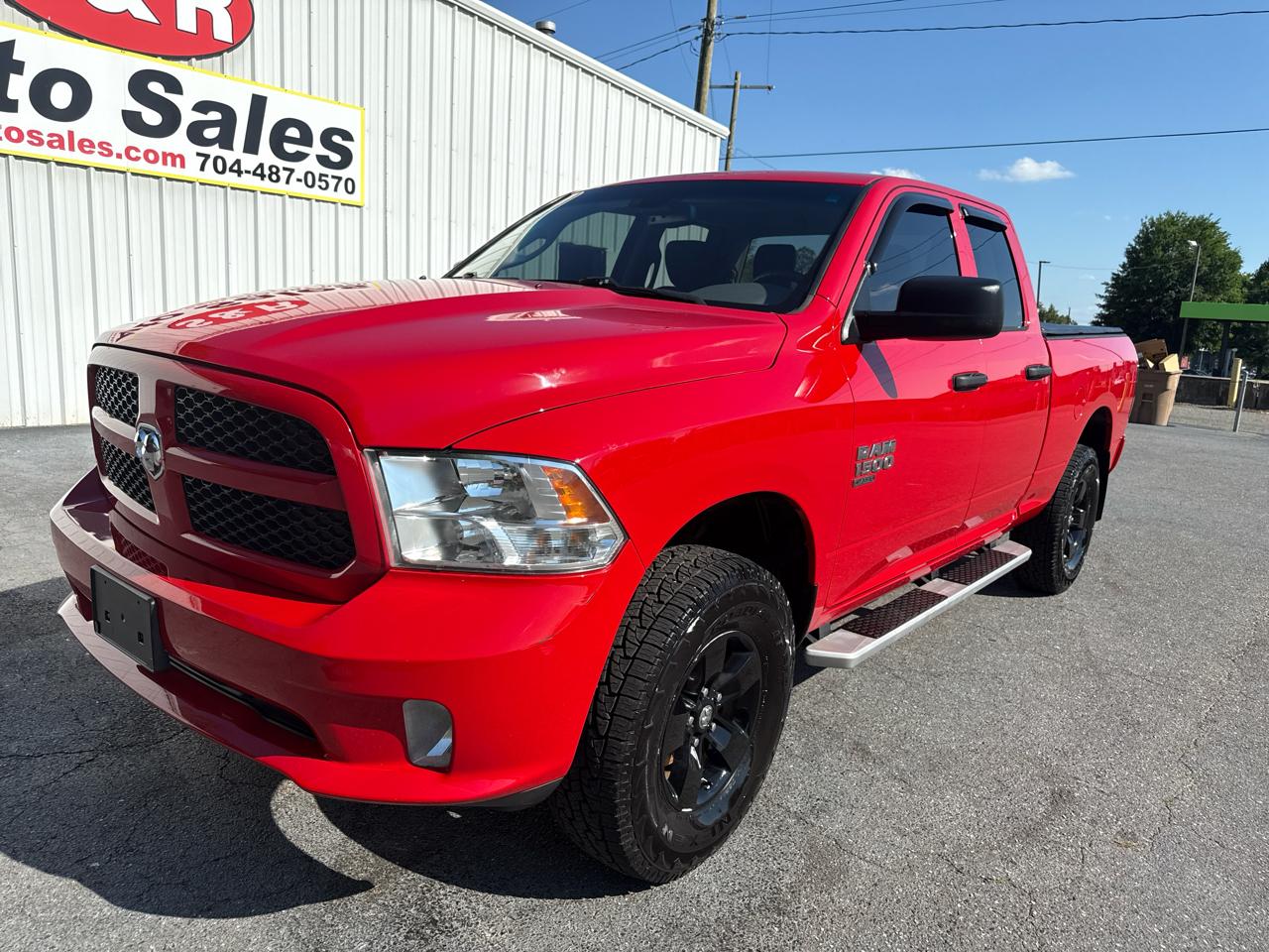 RAM 1500 Classic Express 4x4 Quad Cab 6'4" Box 2019