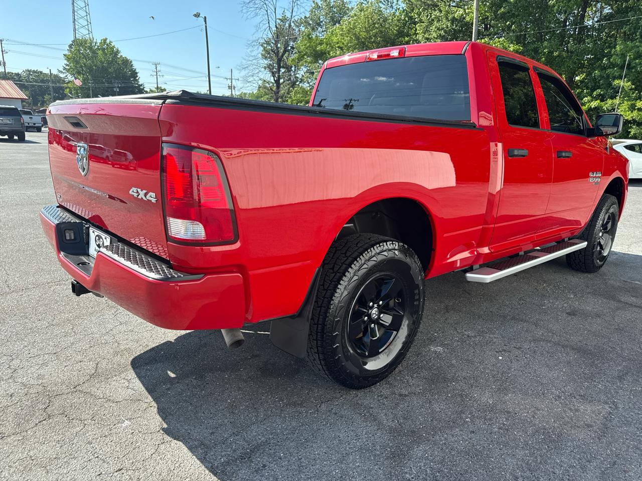 RAM 1500 Classic Express 4x4 Quad Cab 6'4" Box 2019