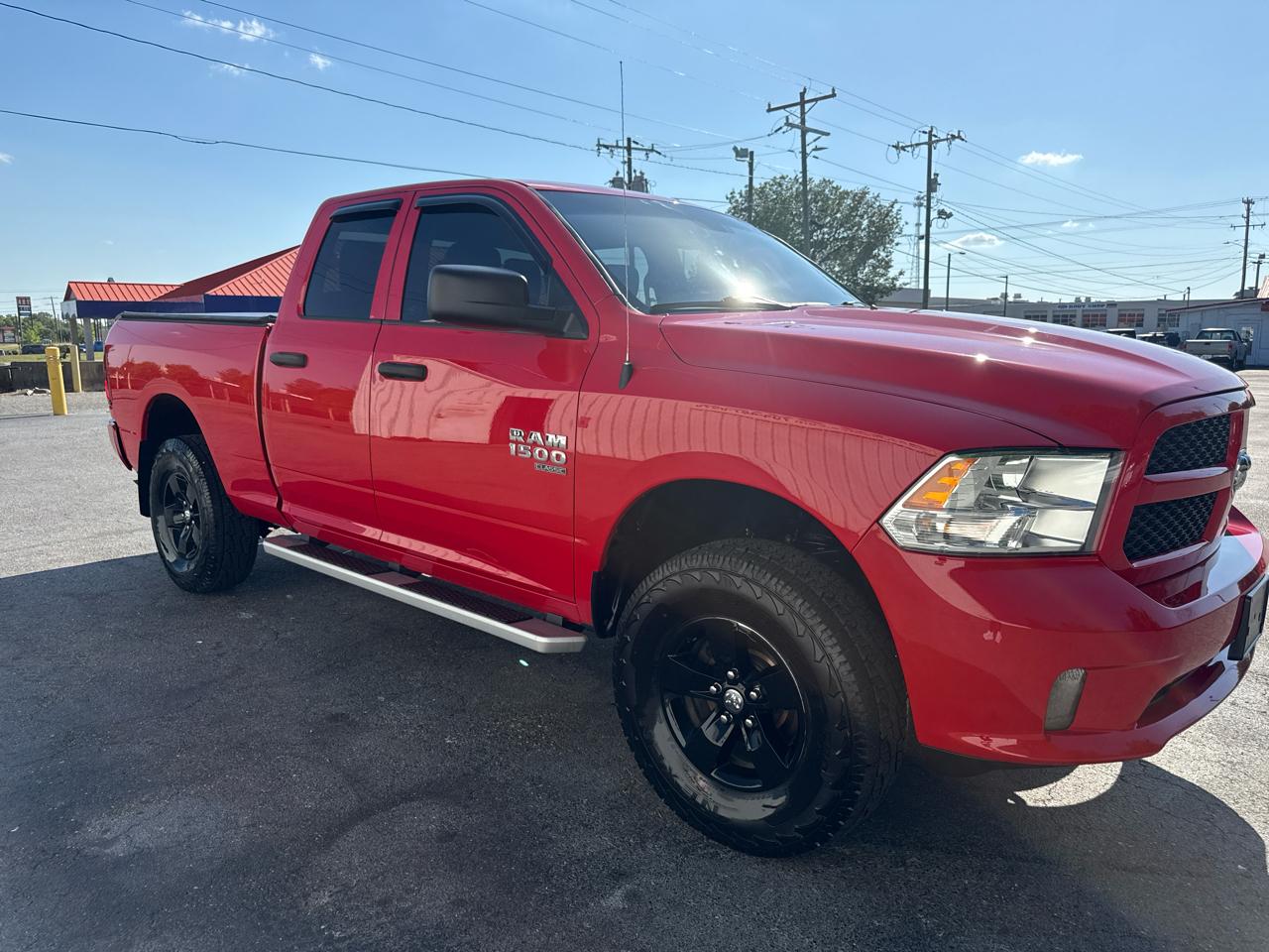 RAM 1500 Classic Express 4x4 Quad Cab 6'4" Box 2019