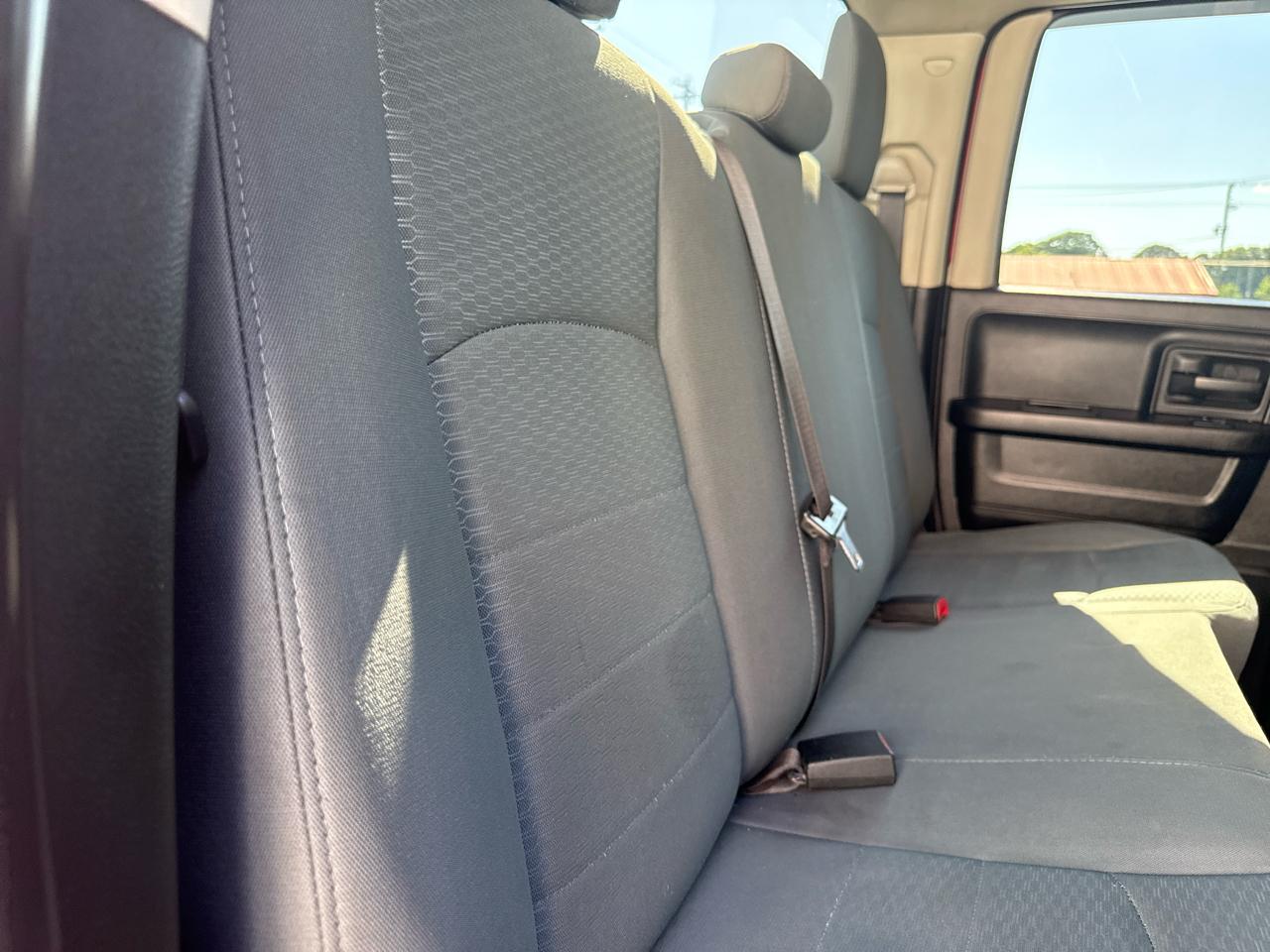 RAM 1500 Classic Express 4x4 Quad Cab 6'4" Box 2019