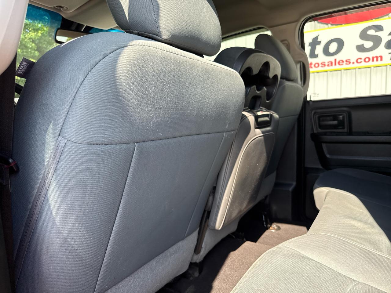 RAM 1500 Classic Express 4x4 Quad Cab 6'4" Box 2019