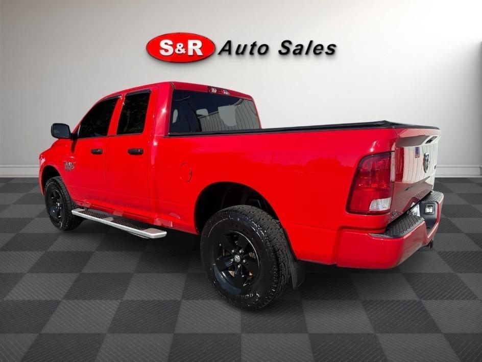 RAM 1500 Classic Express 4x4 Quad Cab 6'4" Box 2019