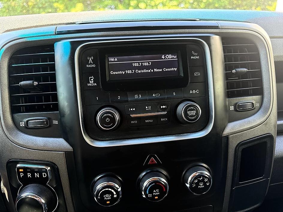 RAM 1500 Classic Express 4x4 Quad Cab 6'4" Box 2019