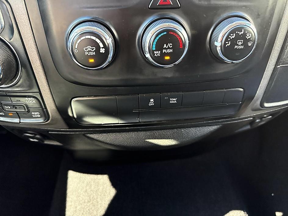 RAM 1500 Classic Express 4x4 Quad Cab 6'4" Box 2019