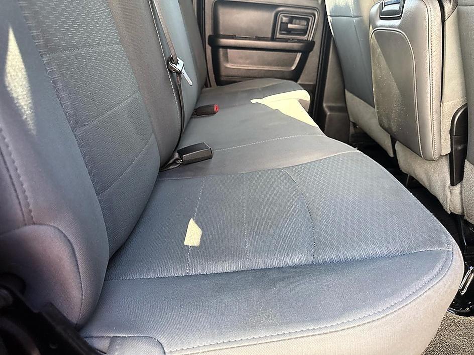 RAM 1500 Classic Express 4x4 Quad Cab 6'4" Box 2019
