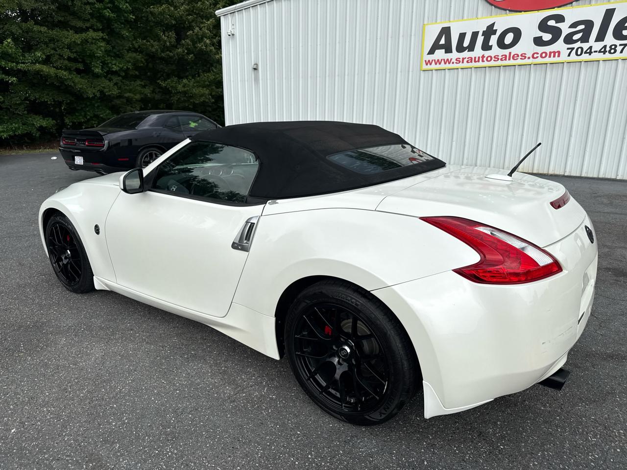 Nissan 370Z 2dr Roadster Auto 2014