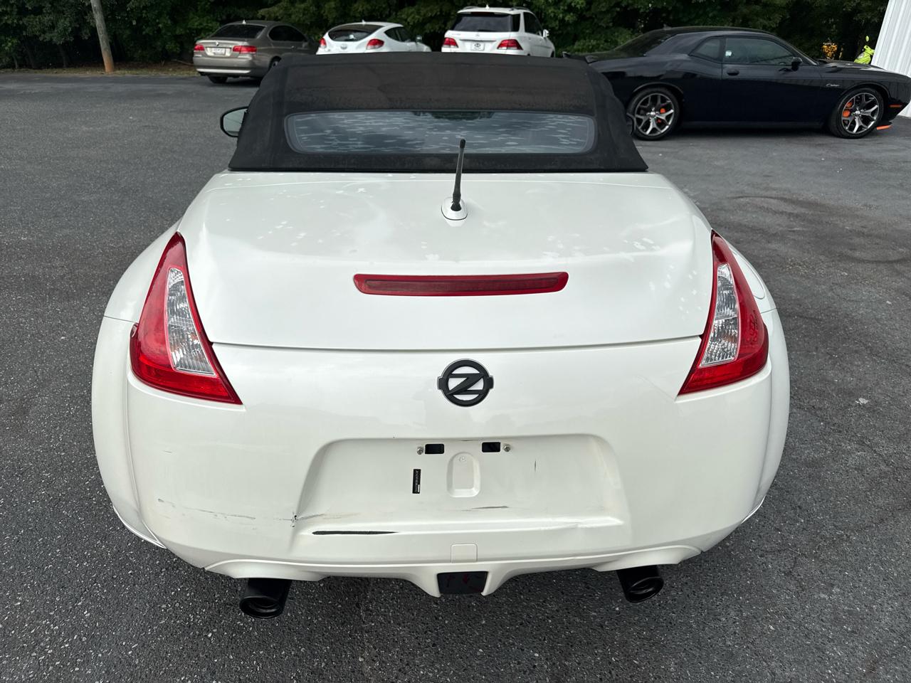 Nissan 370Z 2dr Roadster Auto 2014