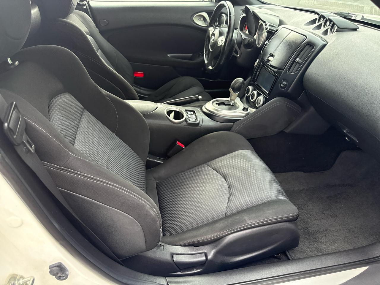 Nissan 370Z 2dr Roadster Auto 2014