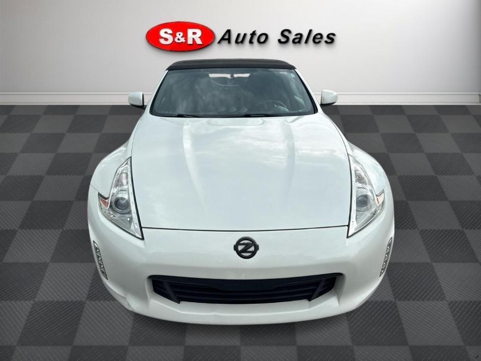 Nissan 370Z 2dr Roadster Auto 2014