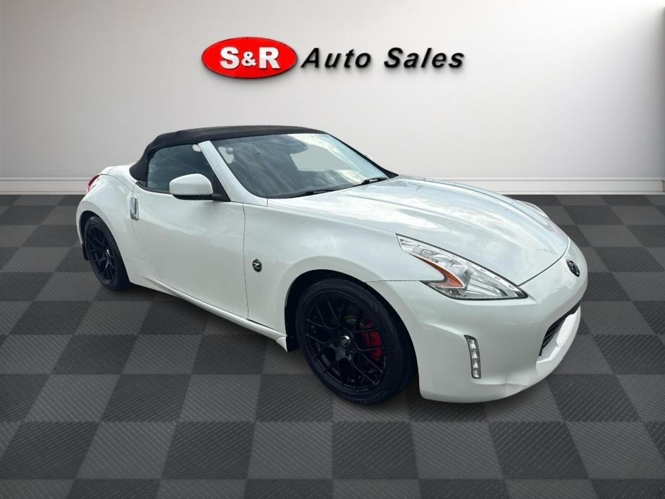 Nissan 370Z 2dr Roadster Auto 2014
