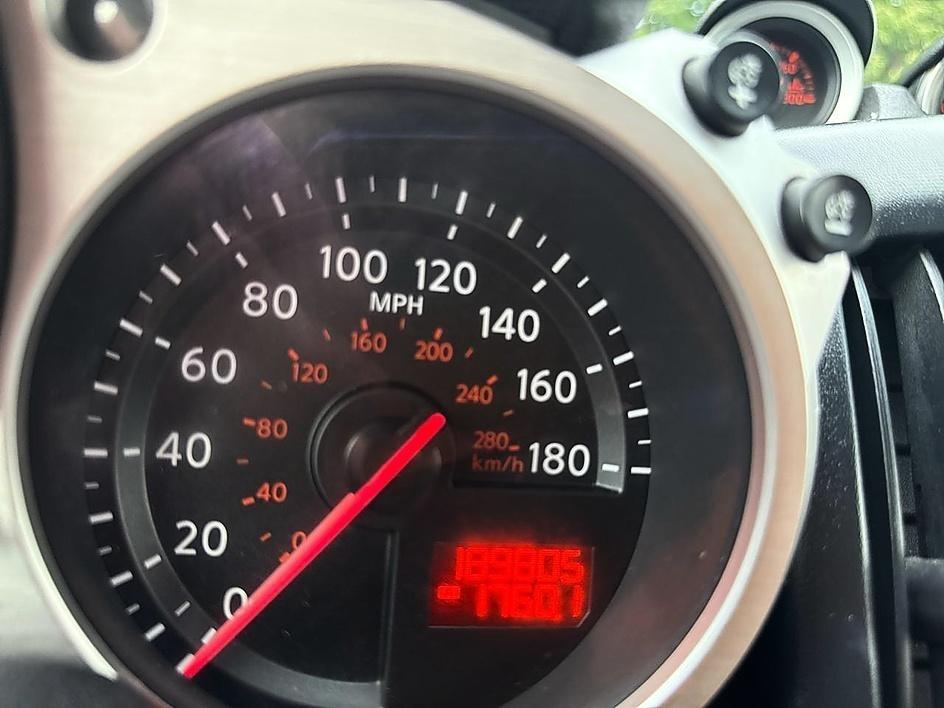 Nissan 370Z 2dr Roadster Auto 2014
