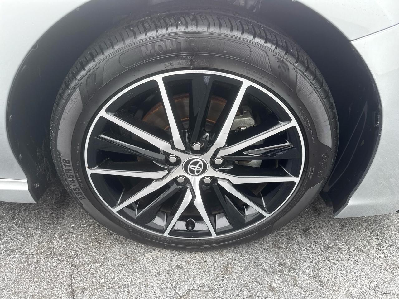 Toyota Camry Hybrid SE Nightshade CVT (Natl) 2023