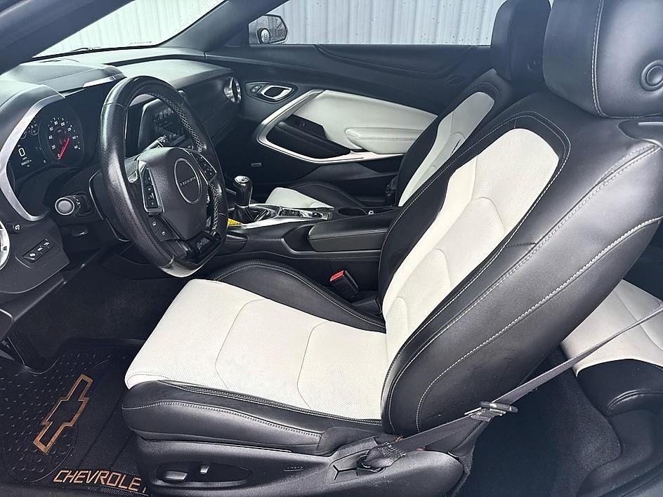 Chevrolet Camaro 2dr Conv 2LT 2017