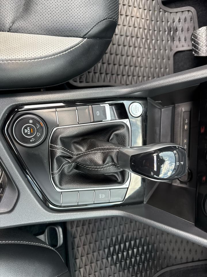 Volkswagen Taos SEL 4MOTION 2022