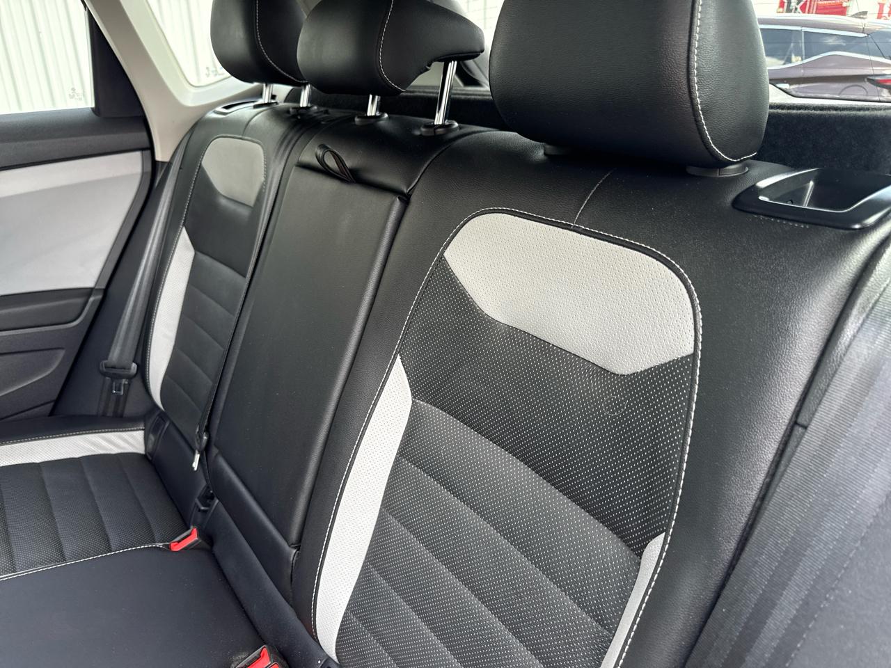Volkswagen Taos SEL 4MOTION 2022