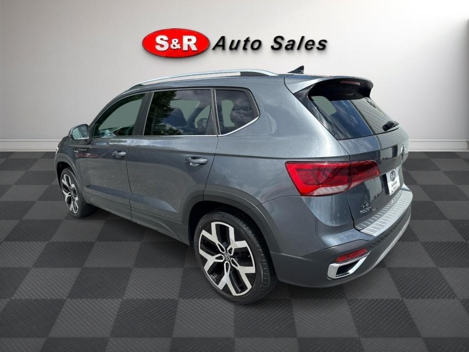 Volkswagen Taos SEL 4MOTION 2022
