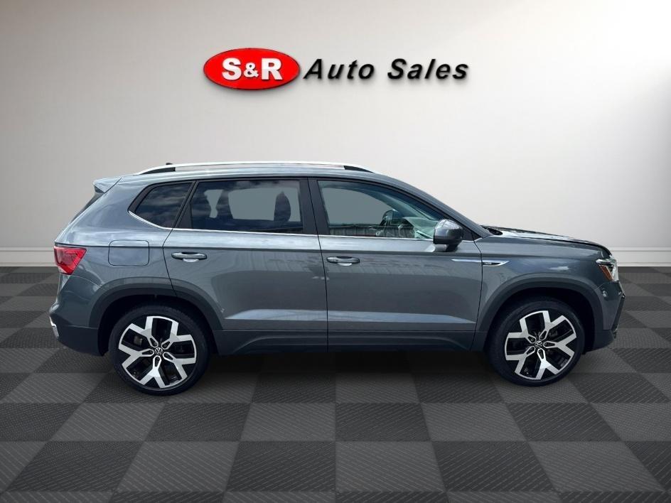 Volkswagen Taos SEL 4MOTION 2022