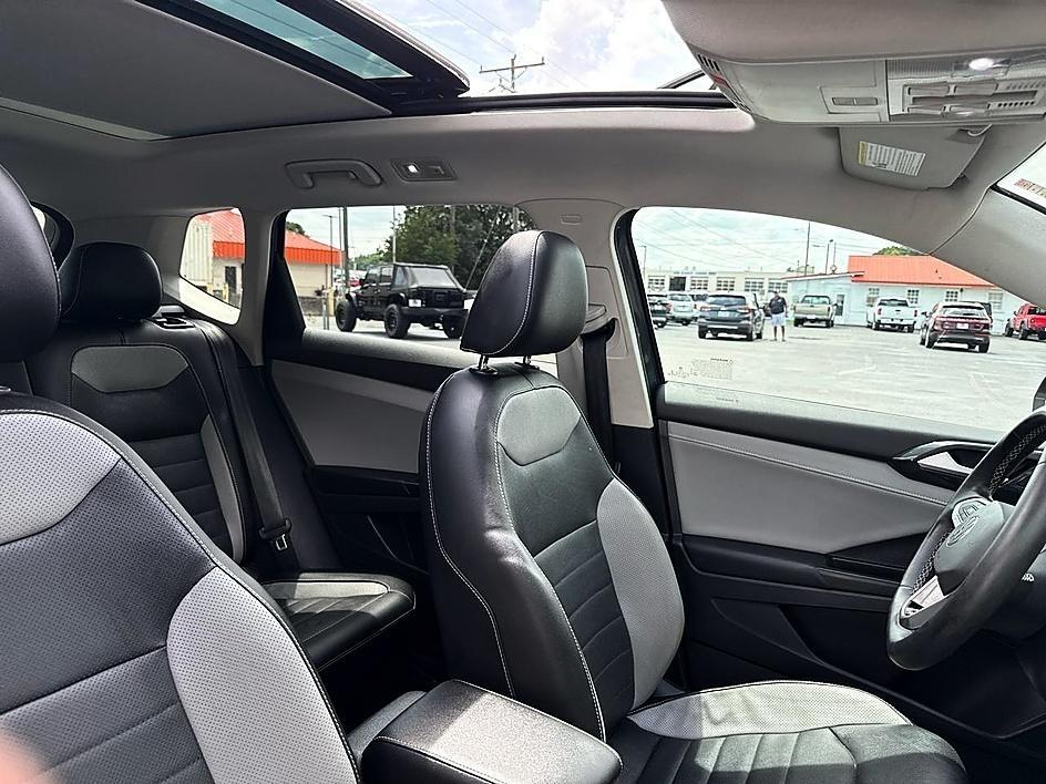 Volkswagen Taos SEL 4MOTION 2022