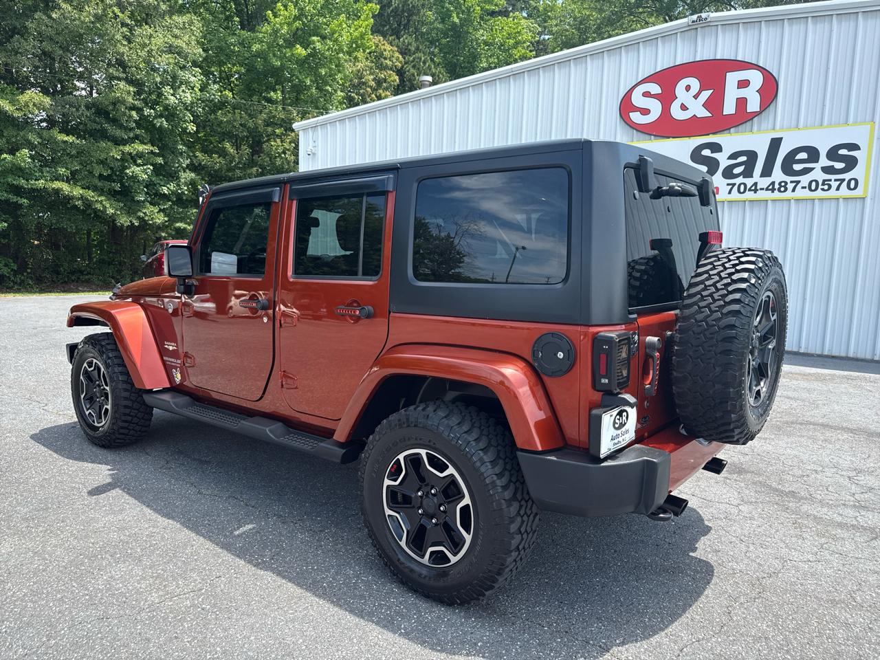 Jeep Wrangler Unlimited 4WD 4dr Sahara 2014