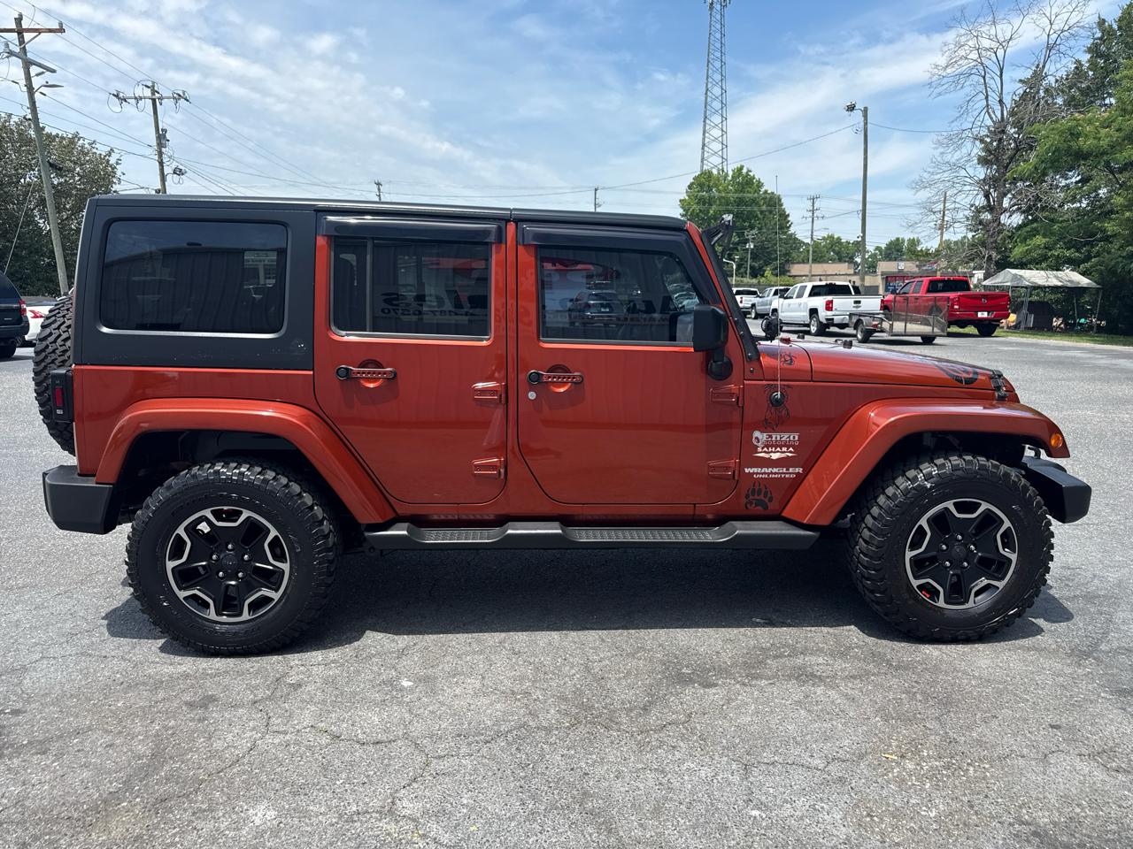 Jeep Wrangler Unlimited 4WD 4dr Sahara 2014