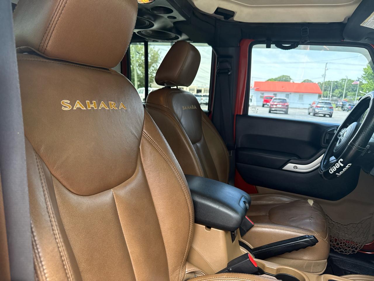 Jeep Wrangler Unlimited 4WD 4dr Sahara 2014