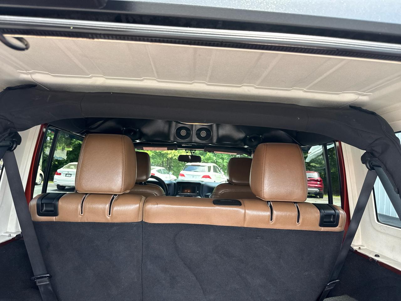 Jeep Wrangler Unlimited 4WD 4dr Sahara 2014