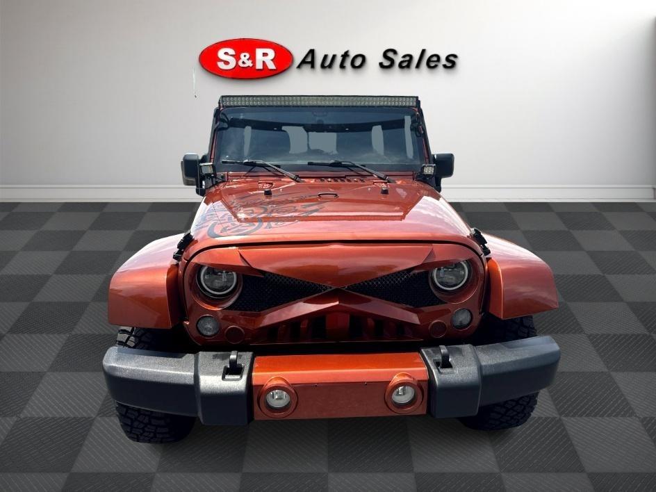 Jeep Wrangler Unlimited 4WD 4dr Sahara 2014