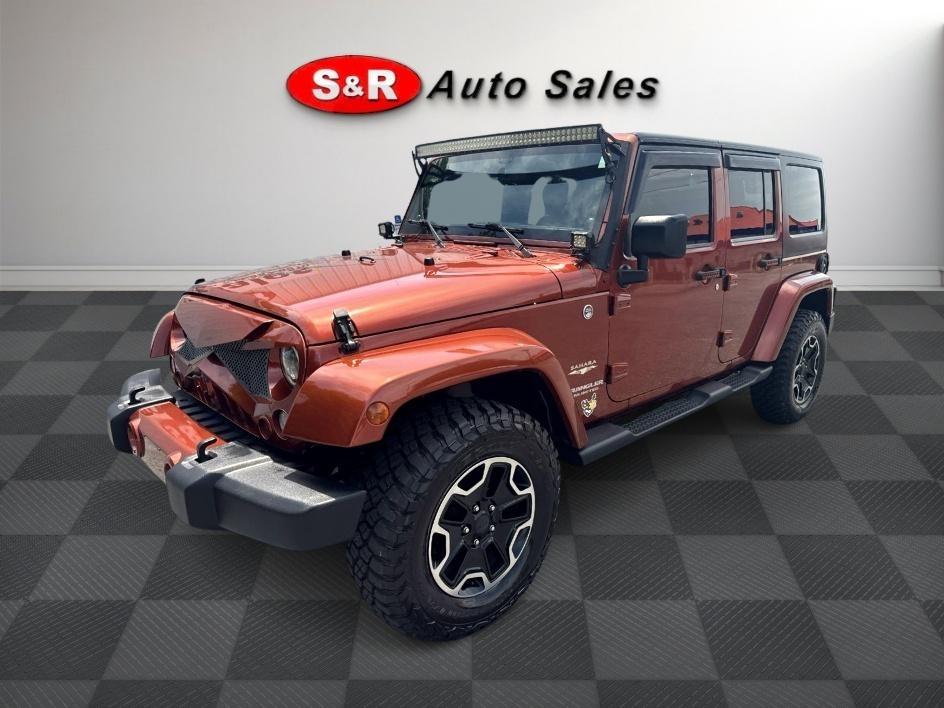 Jeep Wrangler Unlimited 4WD 4dr Sahara 2014