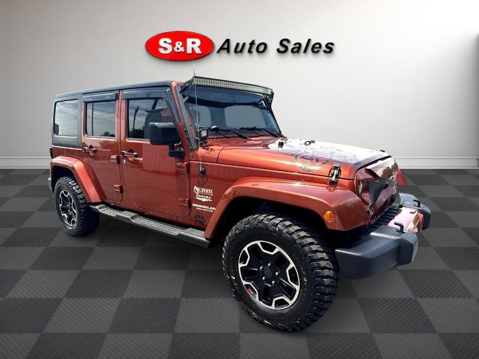 Jeep Wrangler Unlimited 4WD 4dr Sahara 2014