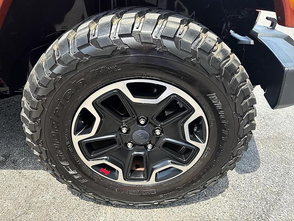 Jeep Wrangler Unlimited 4WD 4dr Sahara 2014