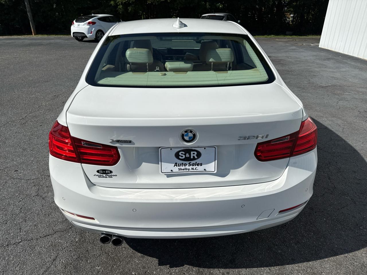 BMW 3 Series 4dr Sdn 328i xDrive AWD SULEV South Africa 2015