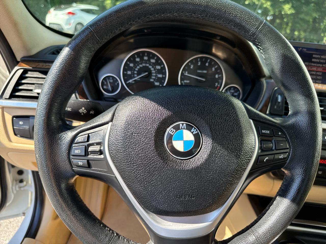 BMW 3 Series 4dr Sdn 328i xDrive AWD SULEV South Africa 2015
