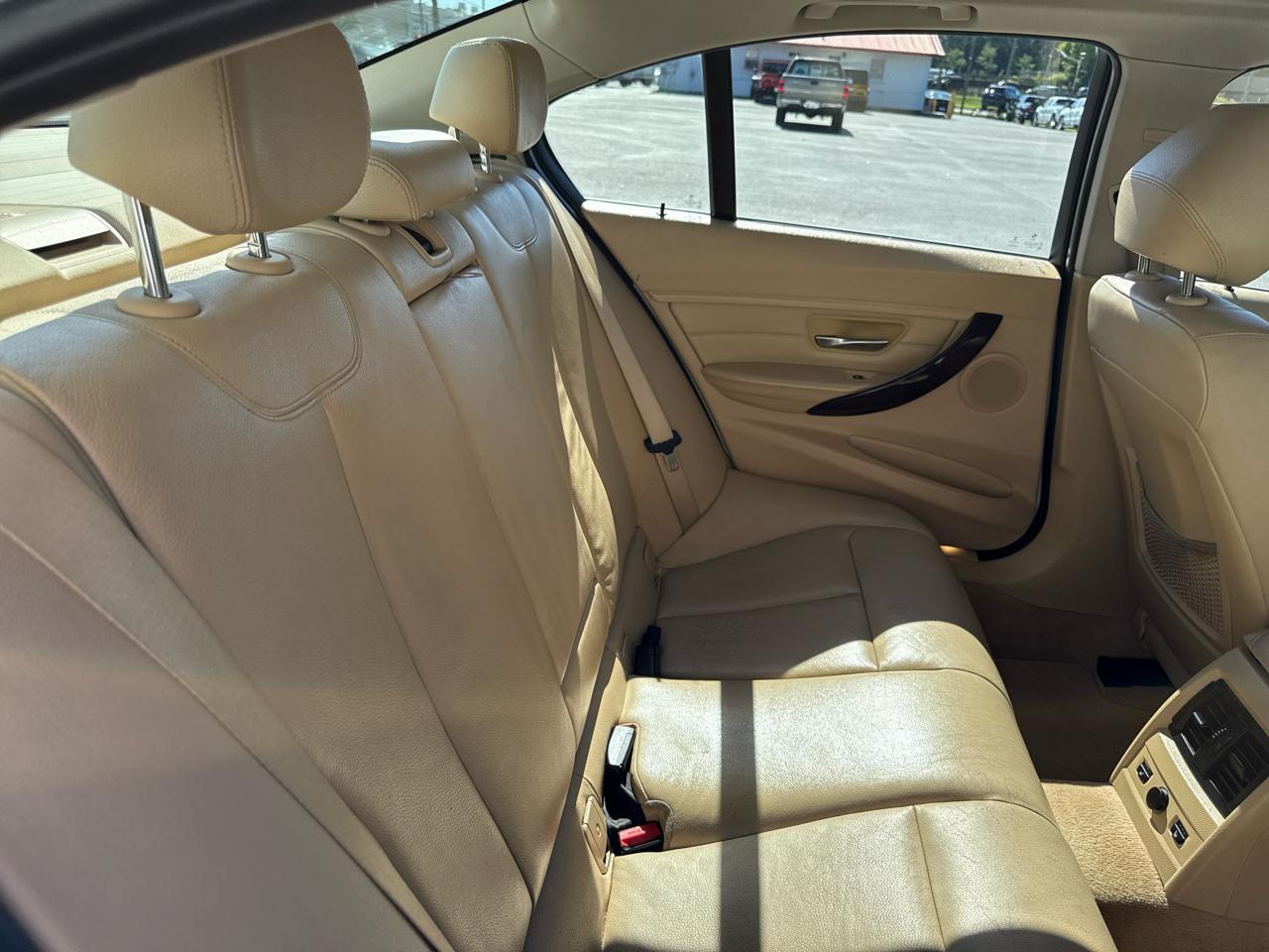 BMW 3 Series 4dr Sdn 328i xDrive AWD SULEV South Africa 2015