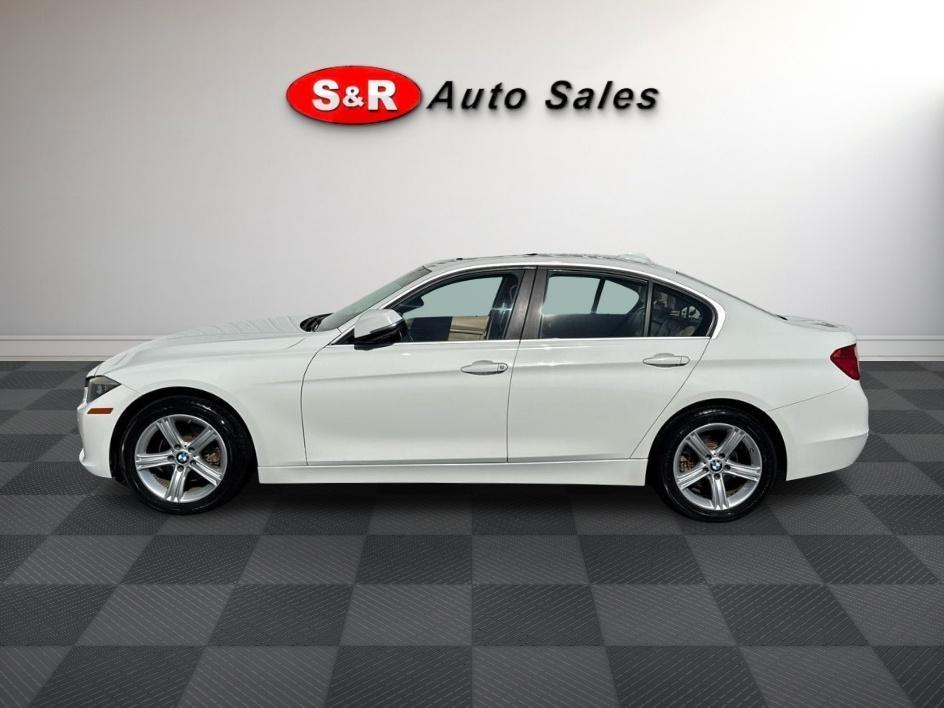 2015 BMW 3 Series 4dr Sdn 328i xDrive AWD SULEV South Africa