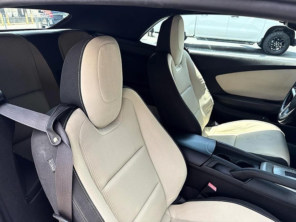 Chevrolet Camaro 2dr Conv LT w/1LT 2015