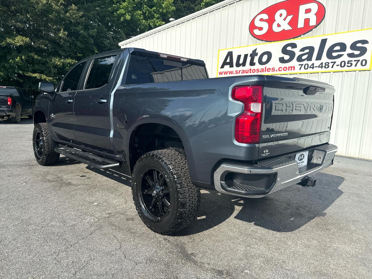 Chevrolet Silverado 1500 2WD Crew Cab 147" LT 2020